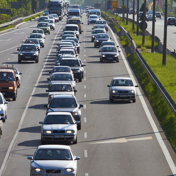 Pokonywanie zwężeń drogi metodą zamka błyskawicznego to wciąż obce pojęcie dla wielu polskich…